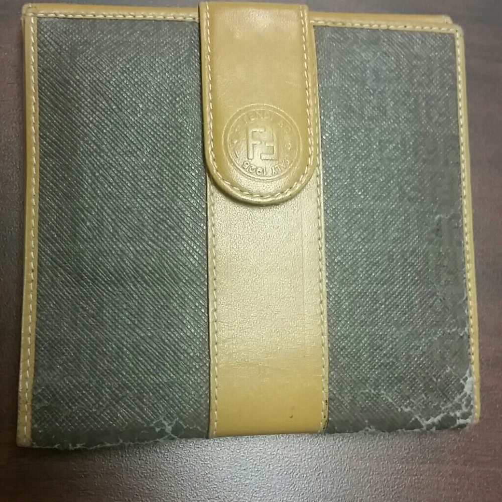 Pre Owned Fendi Men's Wallet